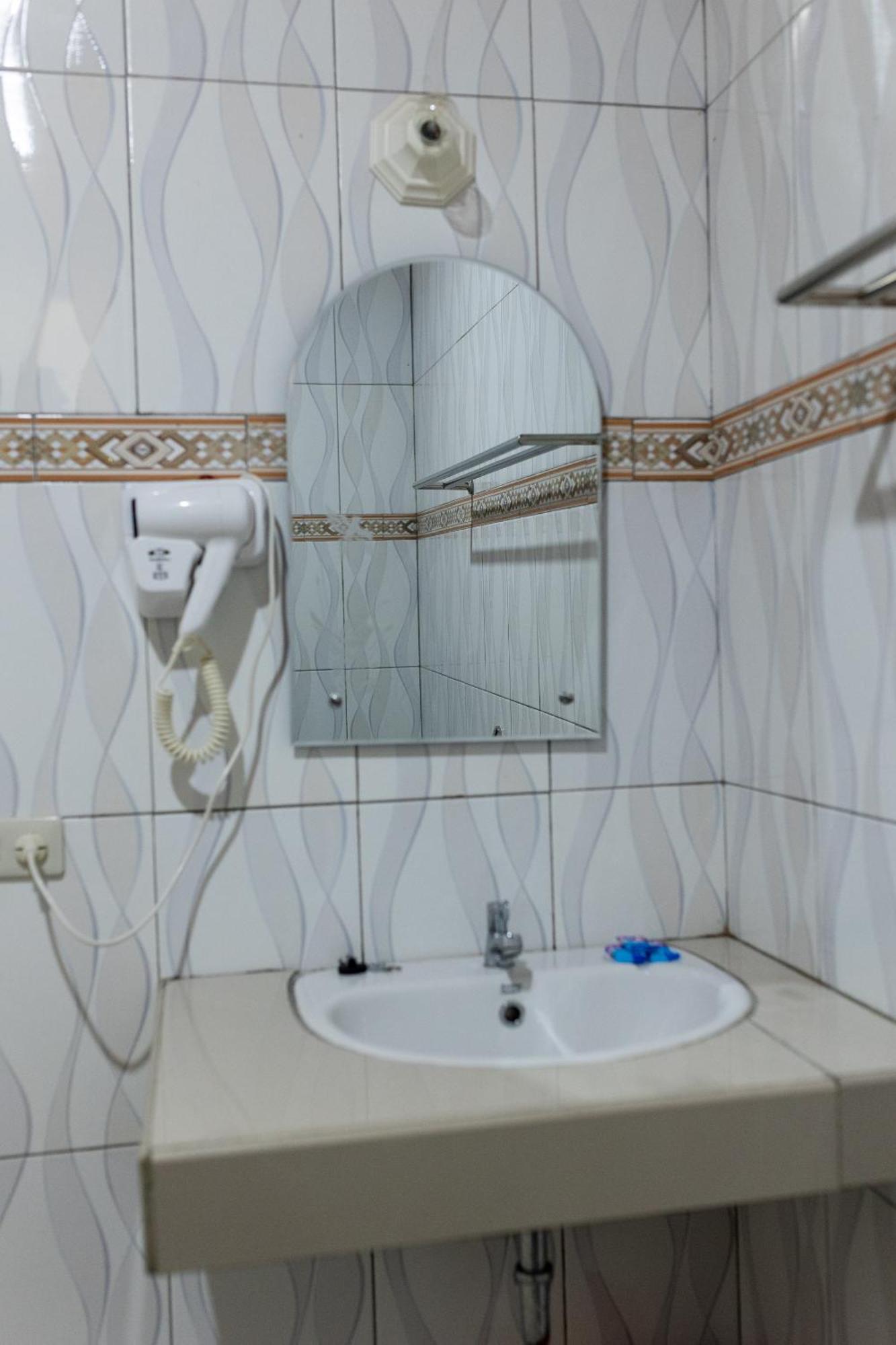 Gokhon Guest House Тук-Тук Экстерьер фото